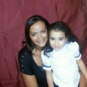 Meet your Posher, Antonia